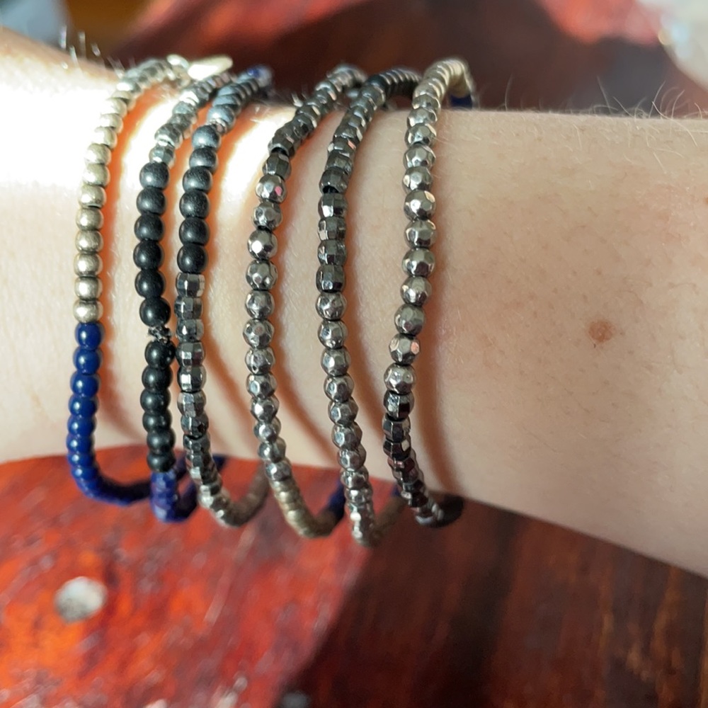 Stackable stretchy bracelets - Picture 2 of 3
